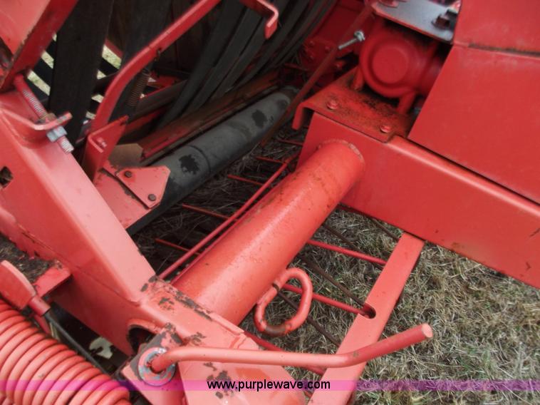 image for item B6248 Hesston 5800 round baler