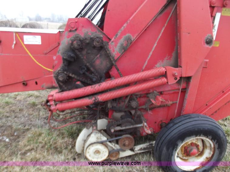image for item B6249 Hesston 5800 round baler