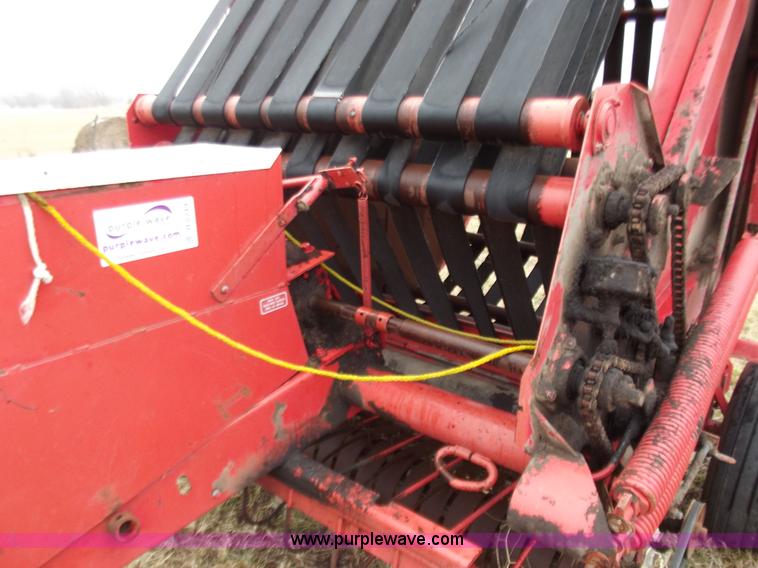 image for item B6249 Hesston 5800 round baler