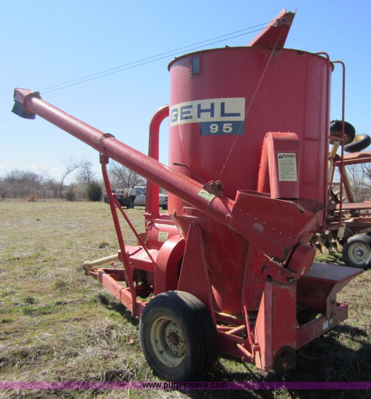 image for item C5313 Gehl 95MX feed grinder/mixer