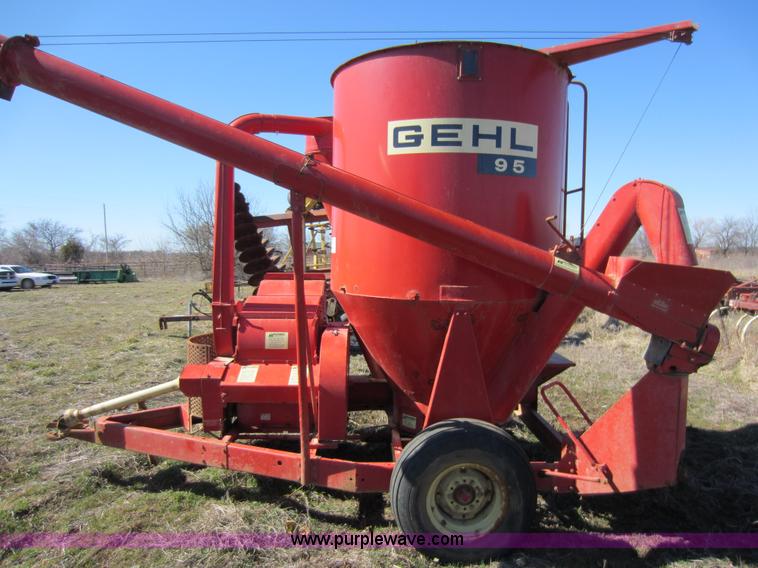 image for item C5313 Gehl 95MX feed grinder/mixer