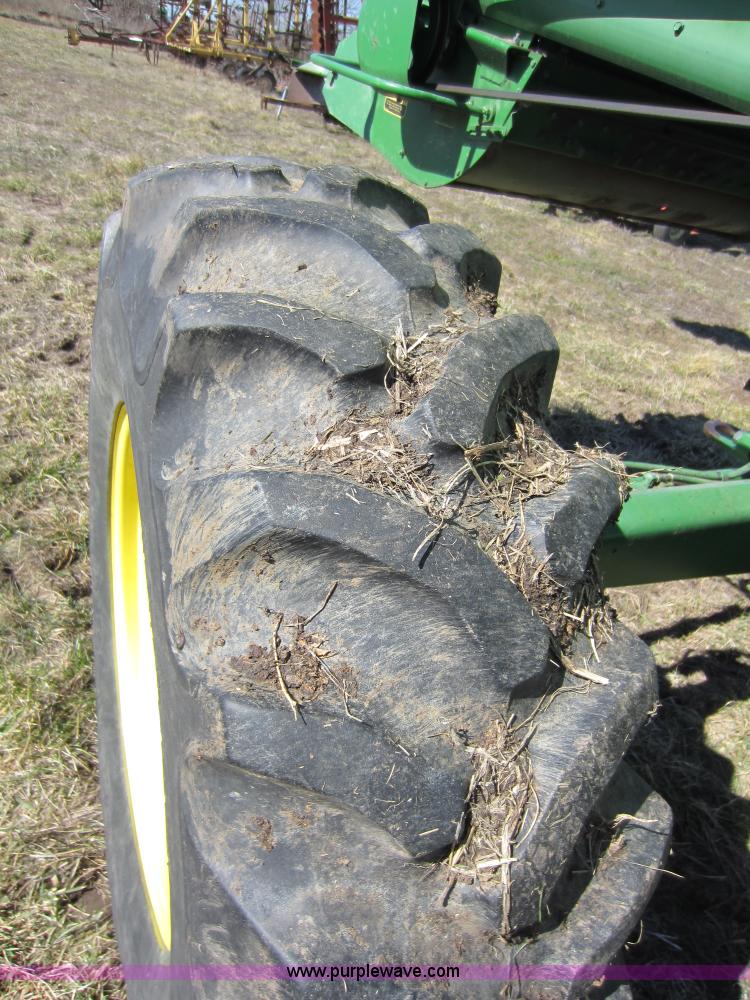 image for item C5316 1981 John Deere 7720 combine