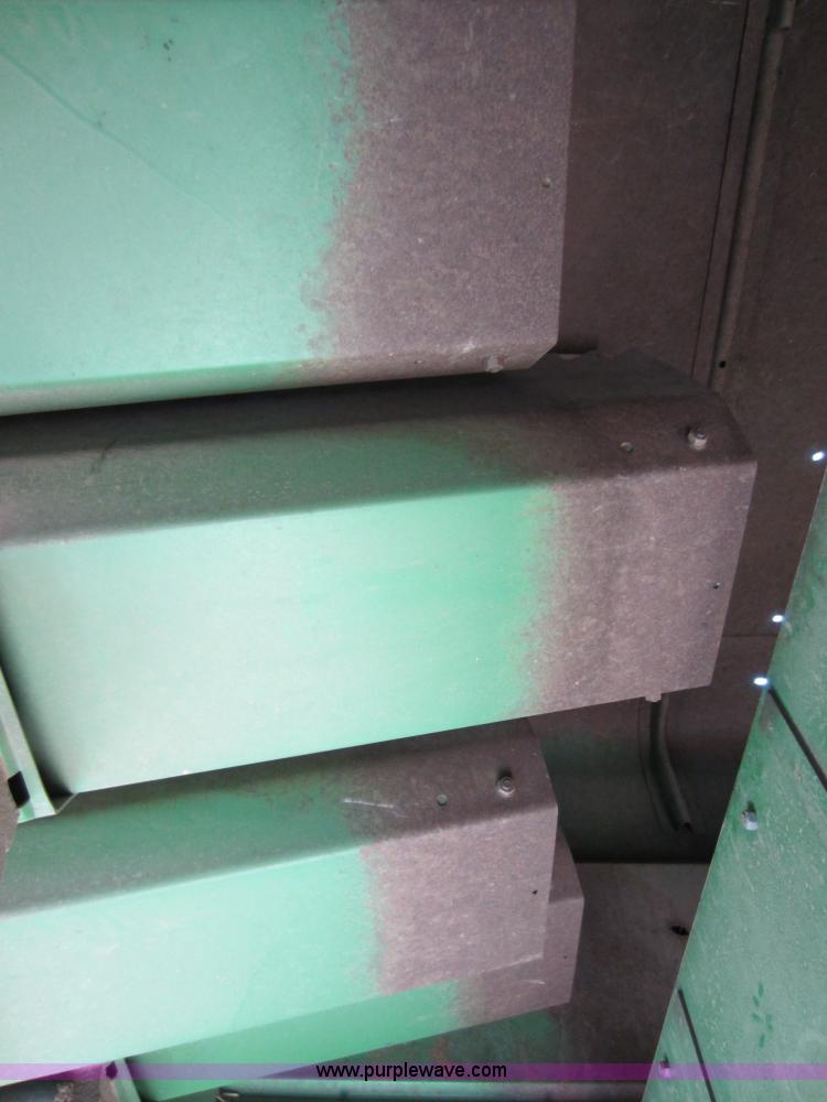 image for item C5316 1981 John Deere 7720 combine