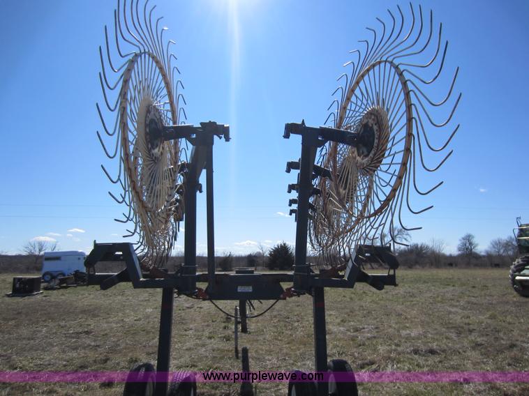 image for item C5317 10 wheel rake