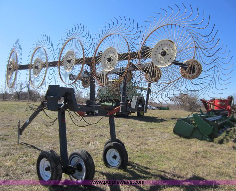 image for item C5317 10 wheel rake