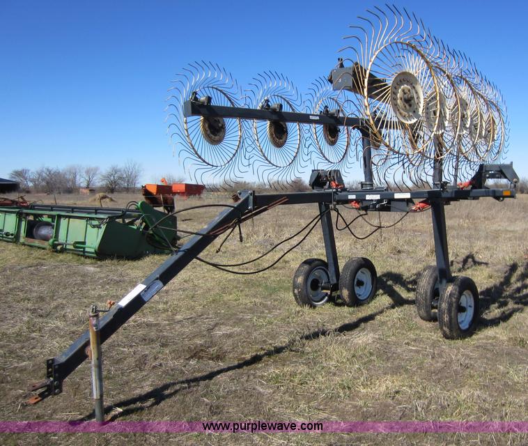 image for item C5317 10 wheel rake