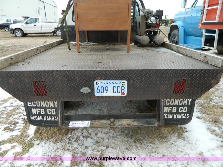 image for item D8769 1988 Ford F-350 Custom flat bed truck