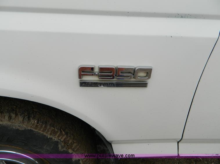 image for item D8769 1988 Ford F-350 Custom flat bed truck