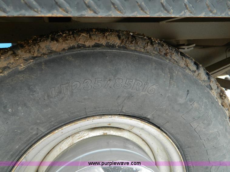 image for item D8769 1988 Ford F-350 Custom flat bed truck