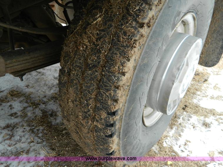 image for item D8769 1988 Ford F-350 Custom flat bed truck