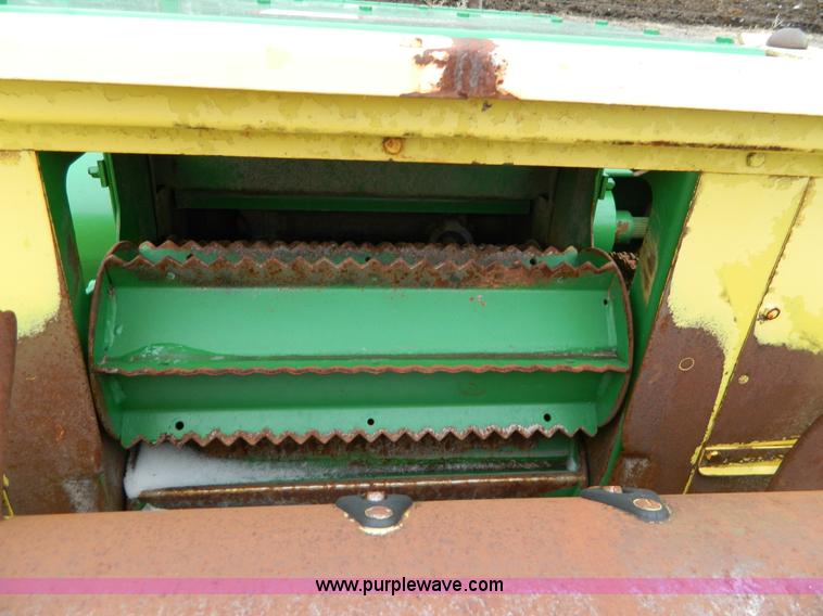 image for item D8770 John Deere 3800 silage cutter