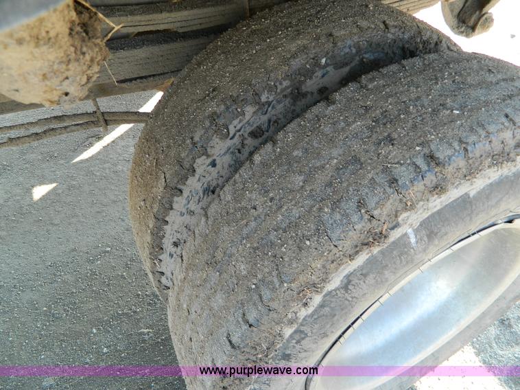 image for item D8846 1992 Dodge Power Ram 3500 club cab pickup truck