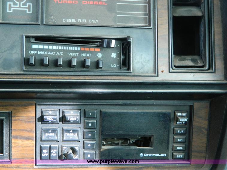 image for item D8846 1992 Dodge Power Ram 3500 club cab pickup truck