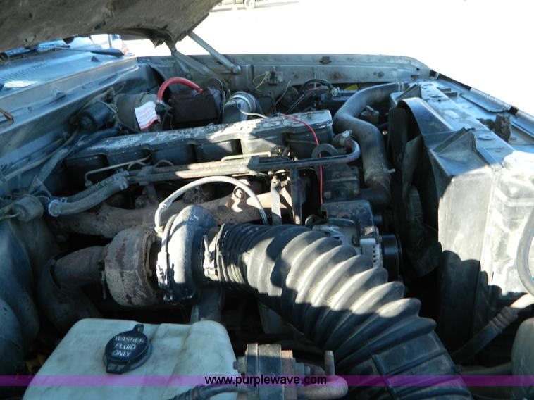 image for item D8846 1992 Dodge Power Ram 3500 club cab pickup truck