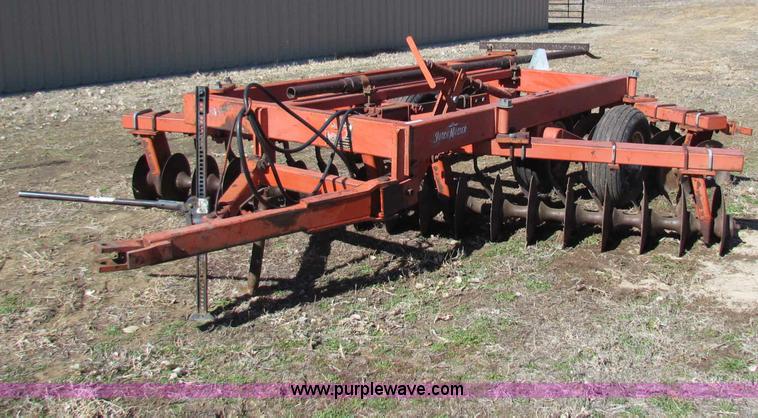 14' offset disk in Haviland, KS | Item D9136 sold | Purple Wave