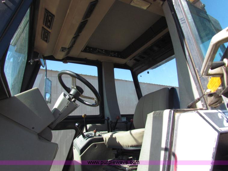 image for item D9137 1984 Case IH 2594 tractor