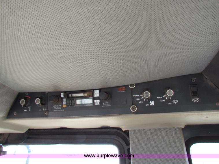 image for item D9137 1984 Case IH 2594 tractor