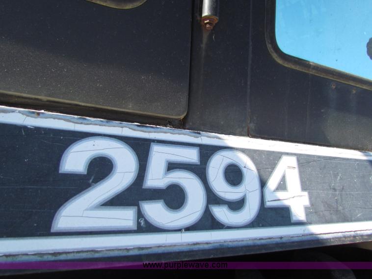 image for item D9137 1984 Case IH 2594 tractor