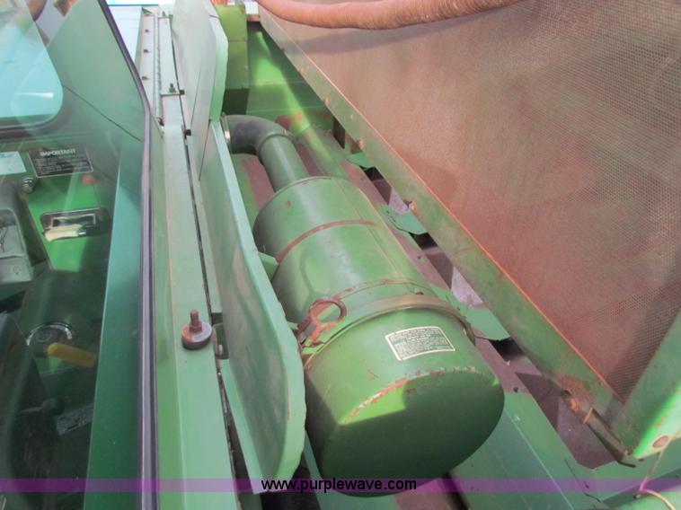 image for item D9139 John Deere 7700 combine