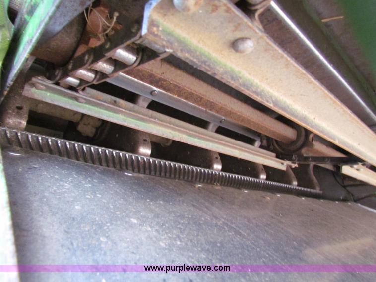 image for item D9139 John Deere 7700 combine