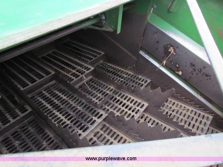 image for item D9139 John Deere 7700 combine