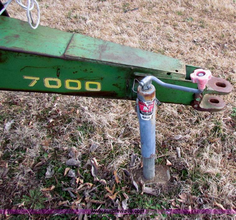 image for item D9140 1979 John Deere 7000 six row planter