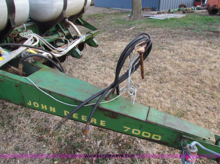 image for item D9140 1979 John Deere 7000 six row planter