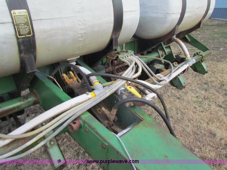image for item D9140 1979 John Deere 7000 six row planter