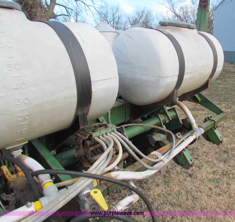 image for item D9140 1979 John Deere 7000 six row planter