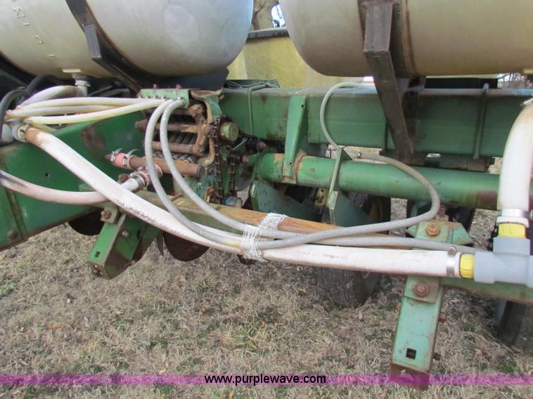 image for item D9140 1979 John Deere 7000 six row planter