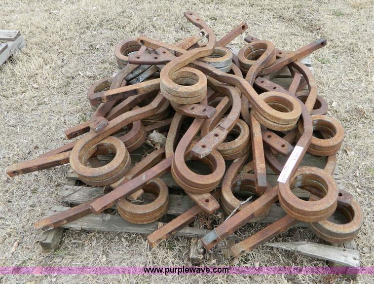 (24) double coil shanks in Wilson, KS Item E9387 sold Purple Wave