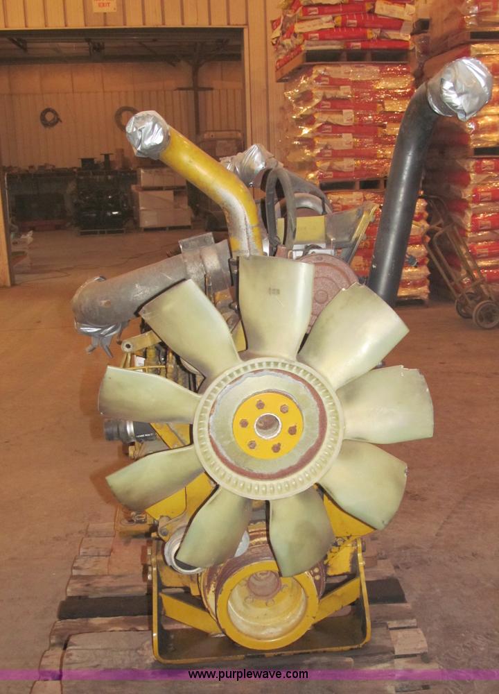 image for item G9435 1998 John Deere turbo diesel engine