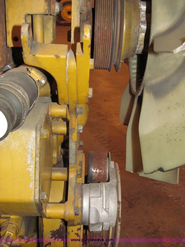 image for item G9435 1998 John Deere turbo diesel engine