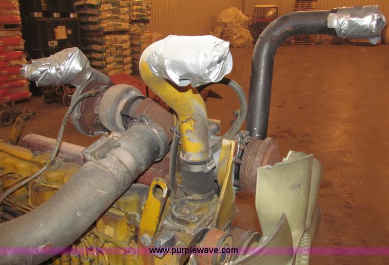 image for item G9435 1998 John Deere turbo diesel engine