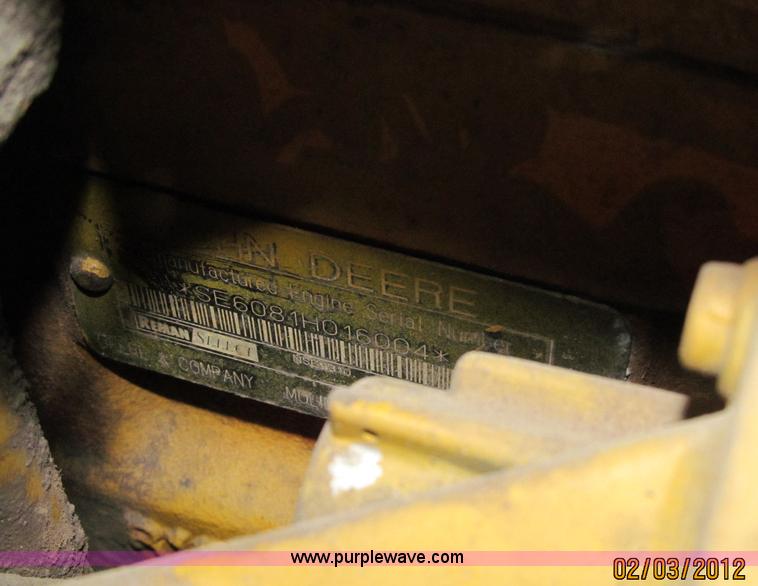 image for item G9435 1998 John Deere turbo diesel engine