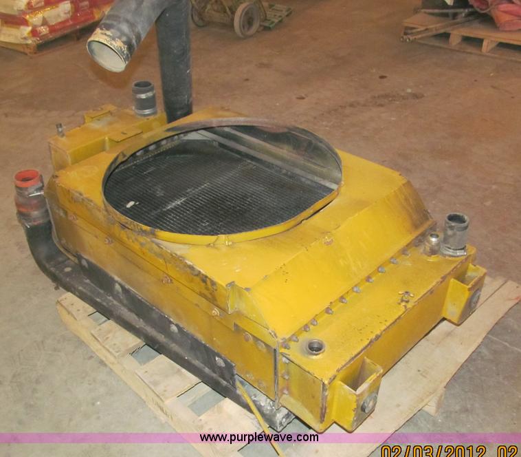 image for item G9435 1998 John Deere turbo diesel engine