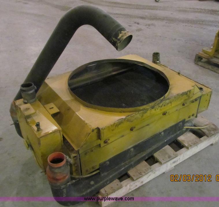 image for item G9435 1998 John Deere turbo diesel engine