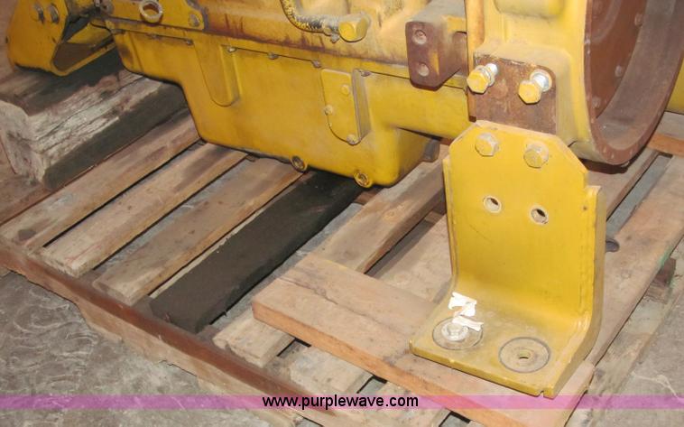 image for item G9435 1998 John Deere turbo diesel engine