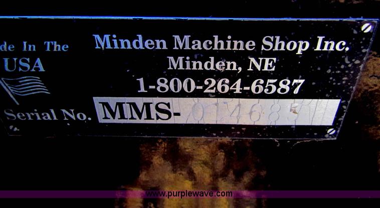 image for item I9643 2006 Minden Patriot 220 seed tender