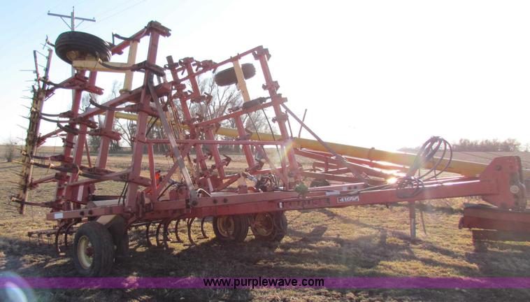 image for item I9644 1985 Krause 4126 field cultivator