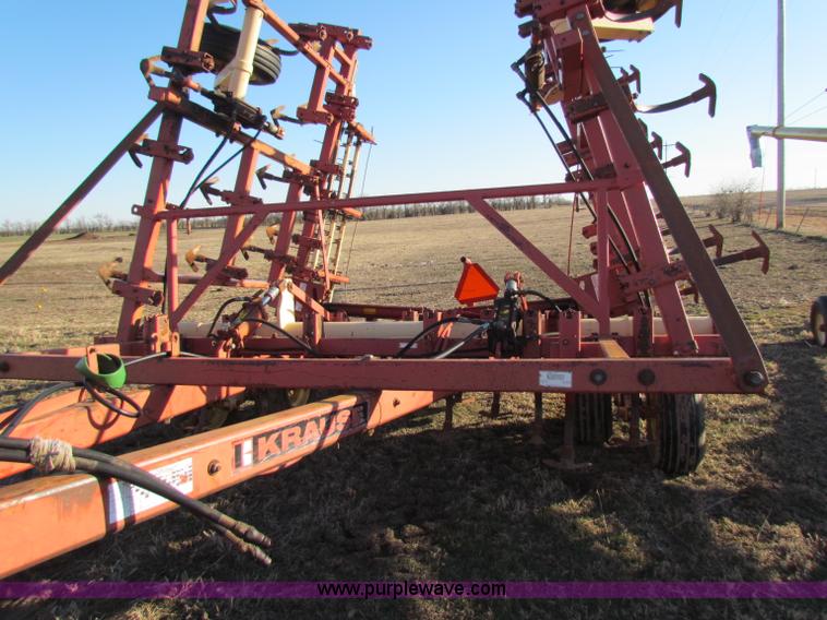 image for item I9644 1985 Krause 4126 field cultivator