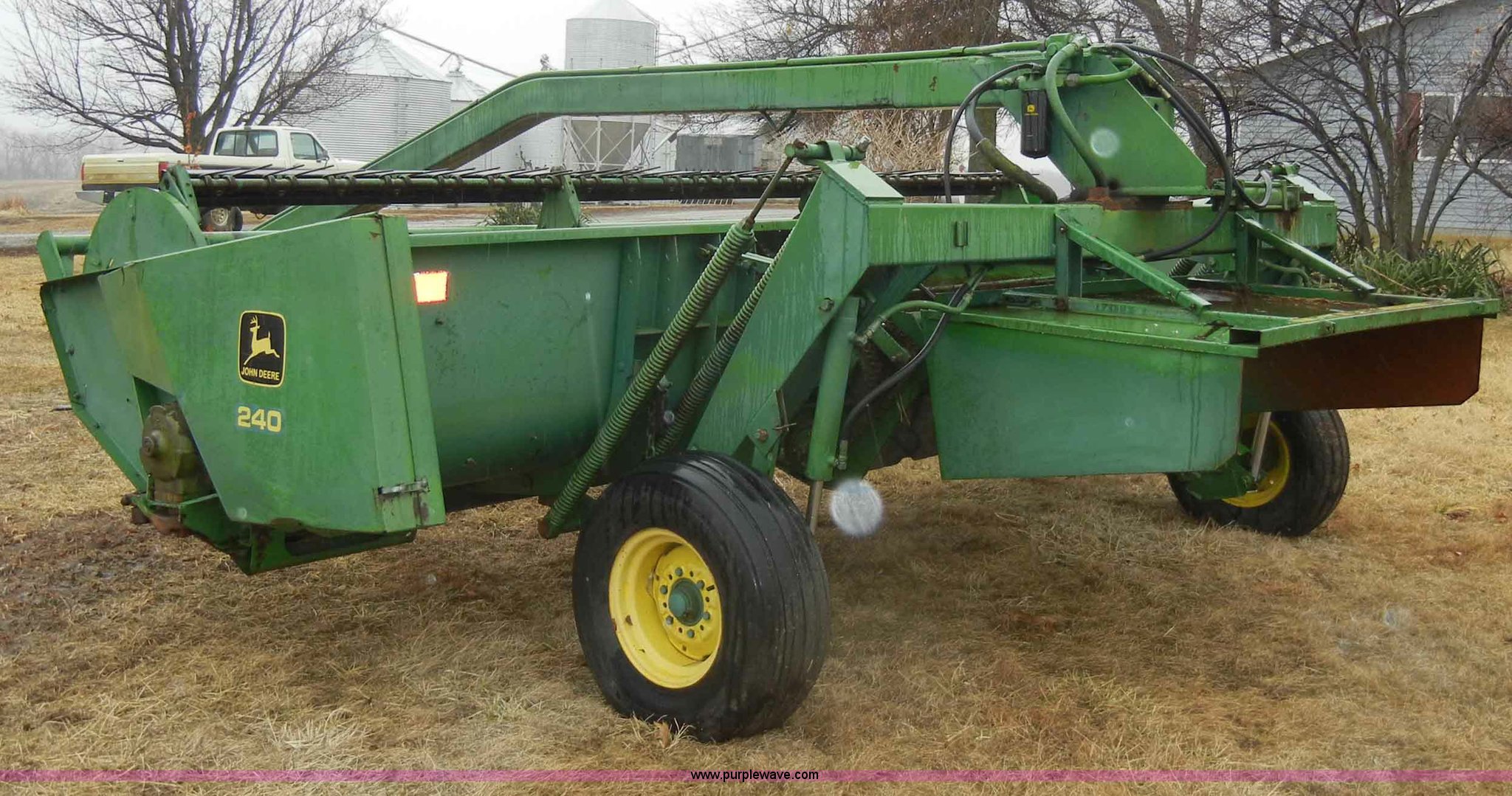 1982 John Deere 1424 mower conditioner in Hiawatha, KS Item C4008