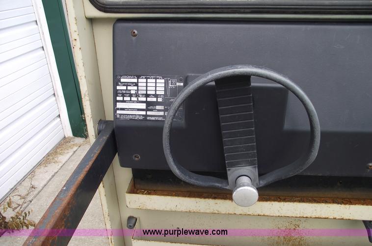 image for item A4076 Crown stand-up forklift