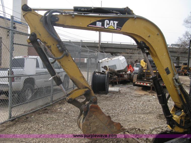 image for item A6058 Caterpillar 302.5 mini excavator