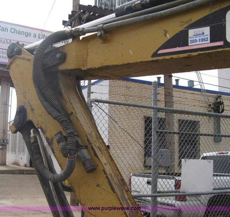 image for item A6058 Caterpillar 302.5 mini excavator