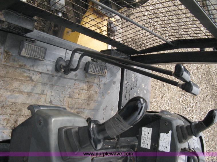 image for item A6058 Caterpillar 302.5 mini excavator