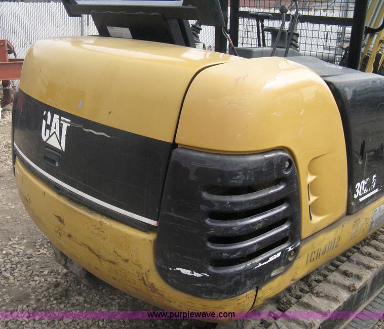 image for item A6058 Caterpillar 302.5 mini excavator
