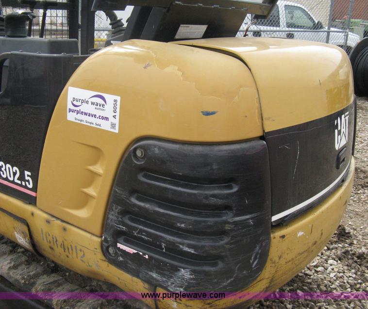 image for item A6058 Caterpillar 302.5 mini excavator