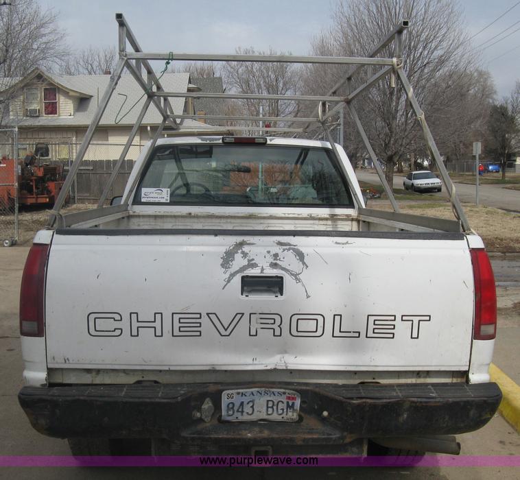 image for item A6059 1995 Chevrolet Cheyenne C2500 extended cab pickup truck