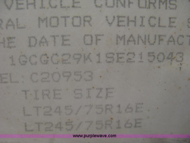 image for item A6059 1995 Chevrolet Cheyenne C2500 extended cab pickup truck